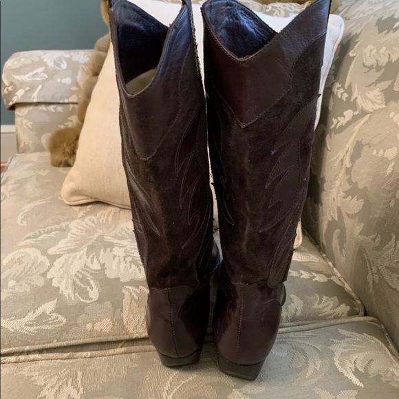 Vaneli Chocolate Brown Suede And Leather Boots (7)🐴 - Picture 7 of 7